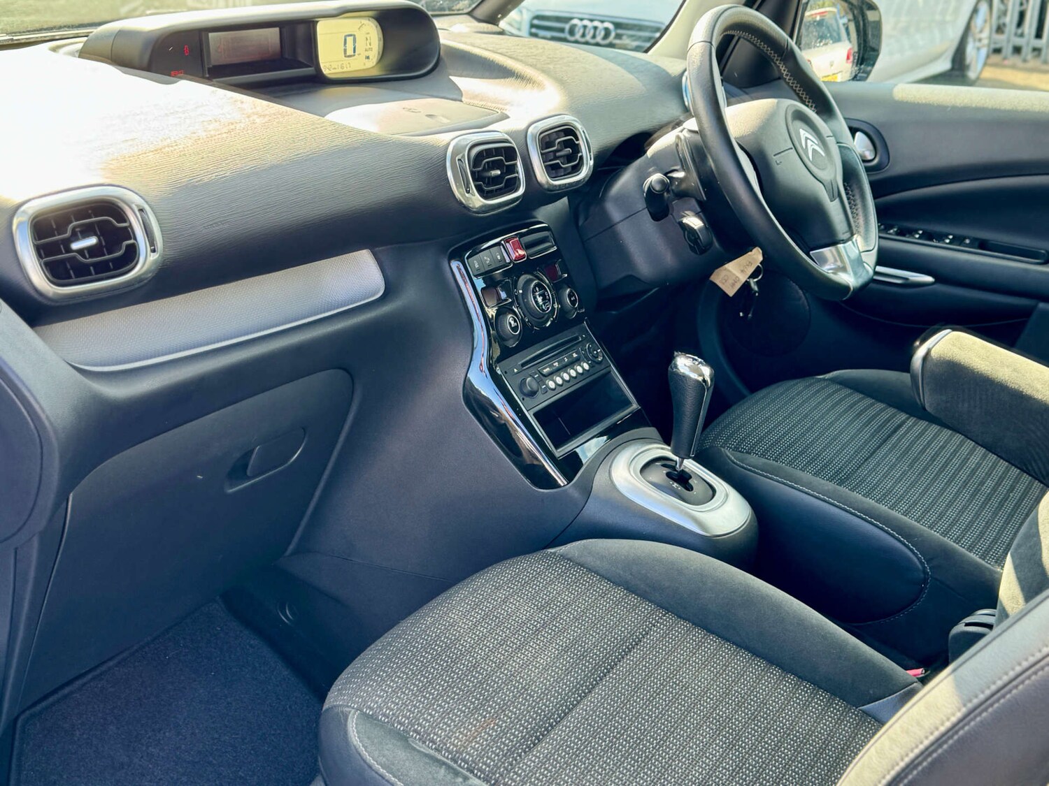 Used Citroen C3 Picasso 2014 for sale - 76159787: Photo 49