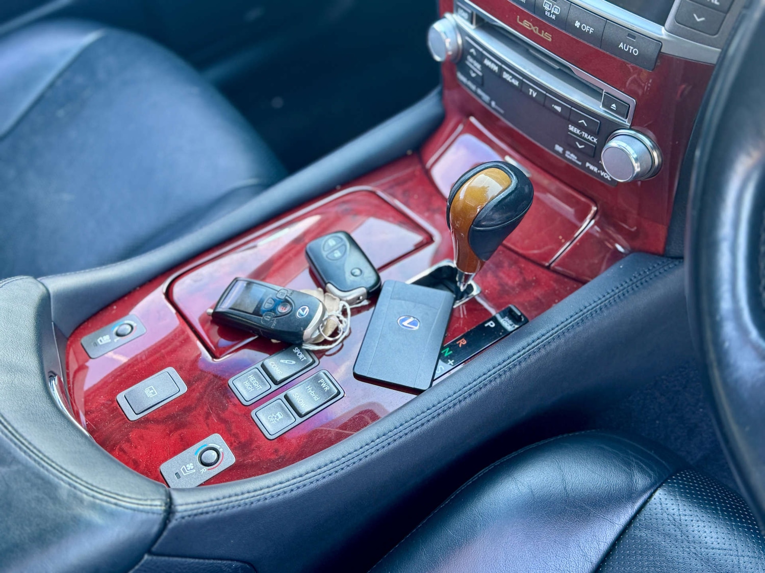 Used Lexus LS 2022 for sale - 77235355: Photo 11