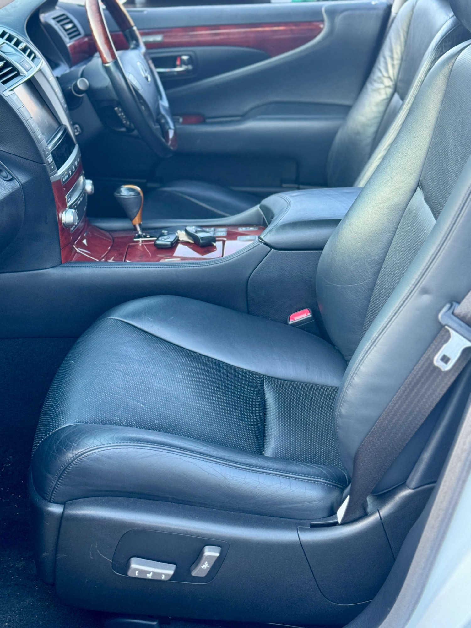 Used Lexus LS 2022 for sale - 77235355: Photo 39