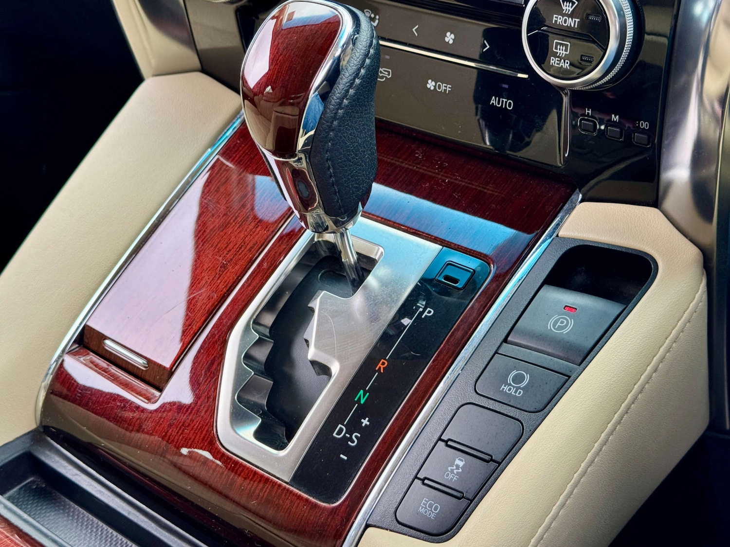 Used Toyota Alphard 2015 for sale - 77504104: Photo 16