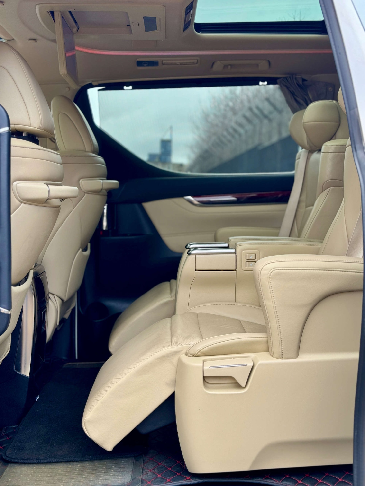 Used Toyota Alphard 2015 for sale - 77504104: Photo 22