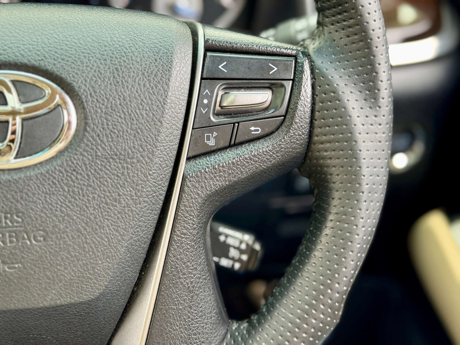 Used Toyota Alphard 2015 for sale - 77504104: Photo 69