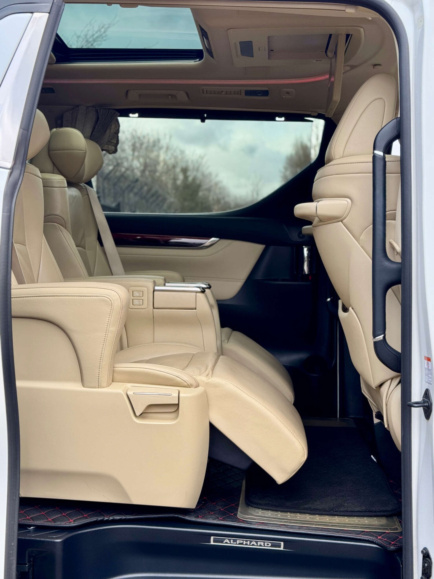 Used Toyota Alphard 2015 for sale - 77504104: Photo 79