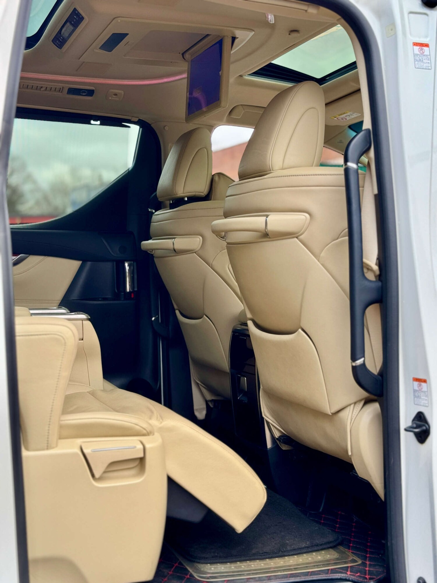 Used Toyota Alphard 2015 for sale - 77504104: Photo 80