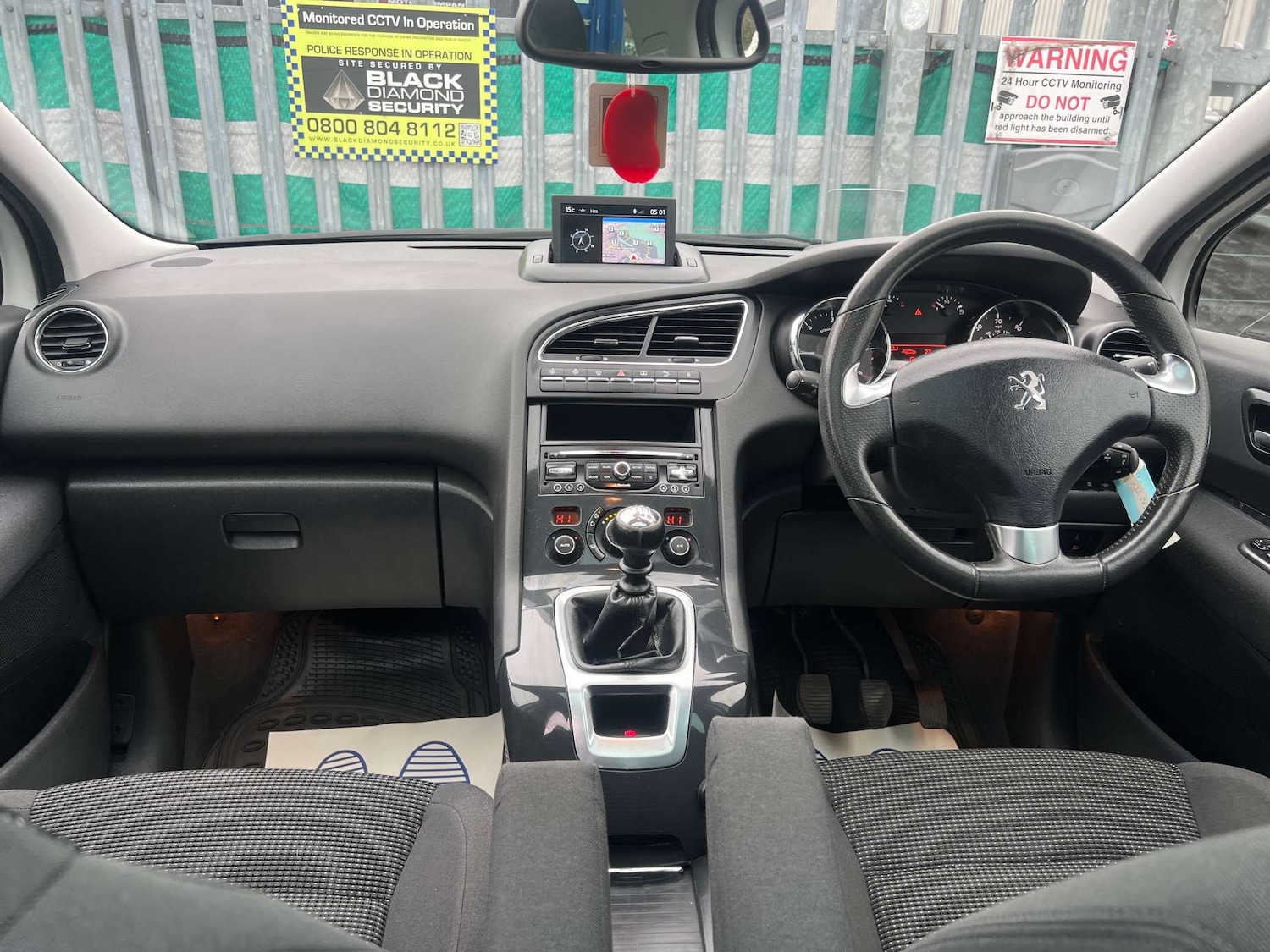 Used Peugeot 5008 2015 for sale - 76518050: Photo 14