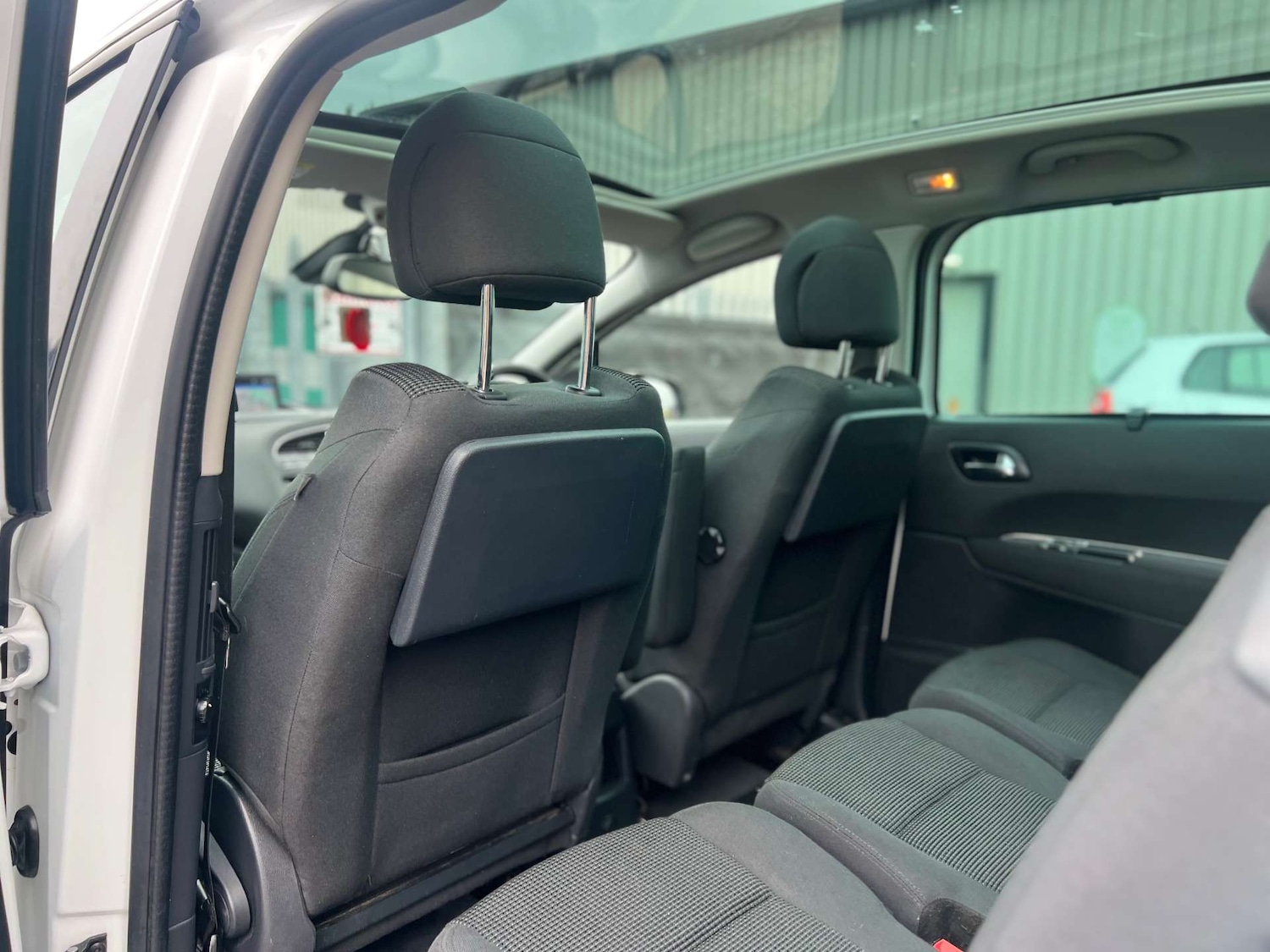 Used Peugeot 5008 2015 for sale - 76518050: Photo 21