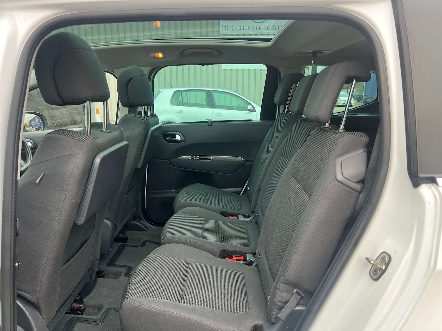 Used Peugeot 5008 2015 for sale - 76518050: Photo 22