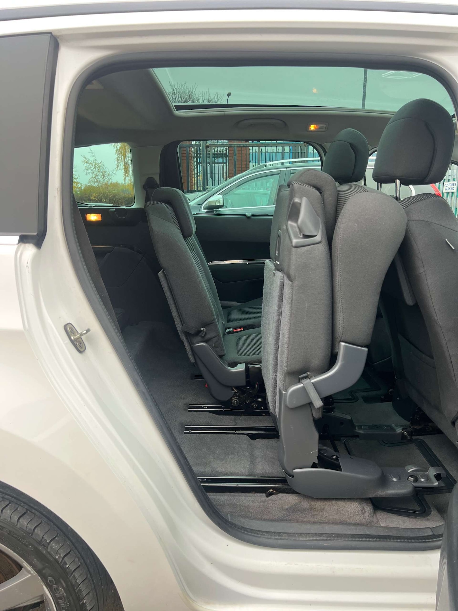 Used Peugeot 5008 2015 for sale - 76518050: Photo 26