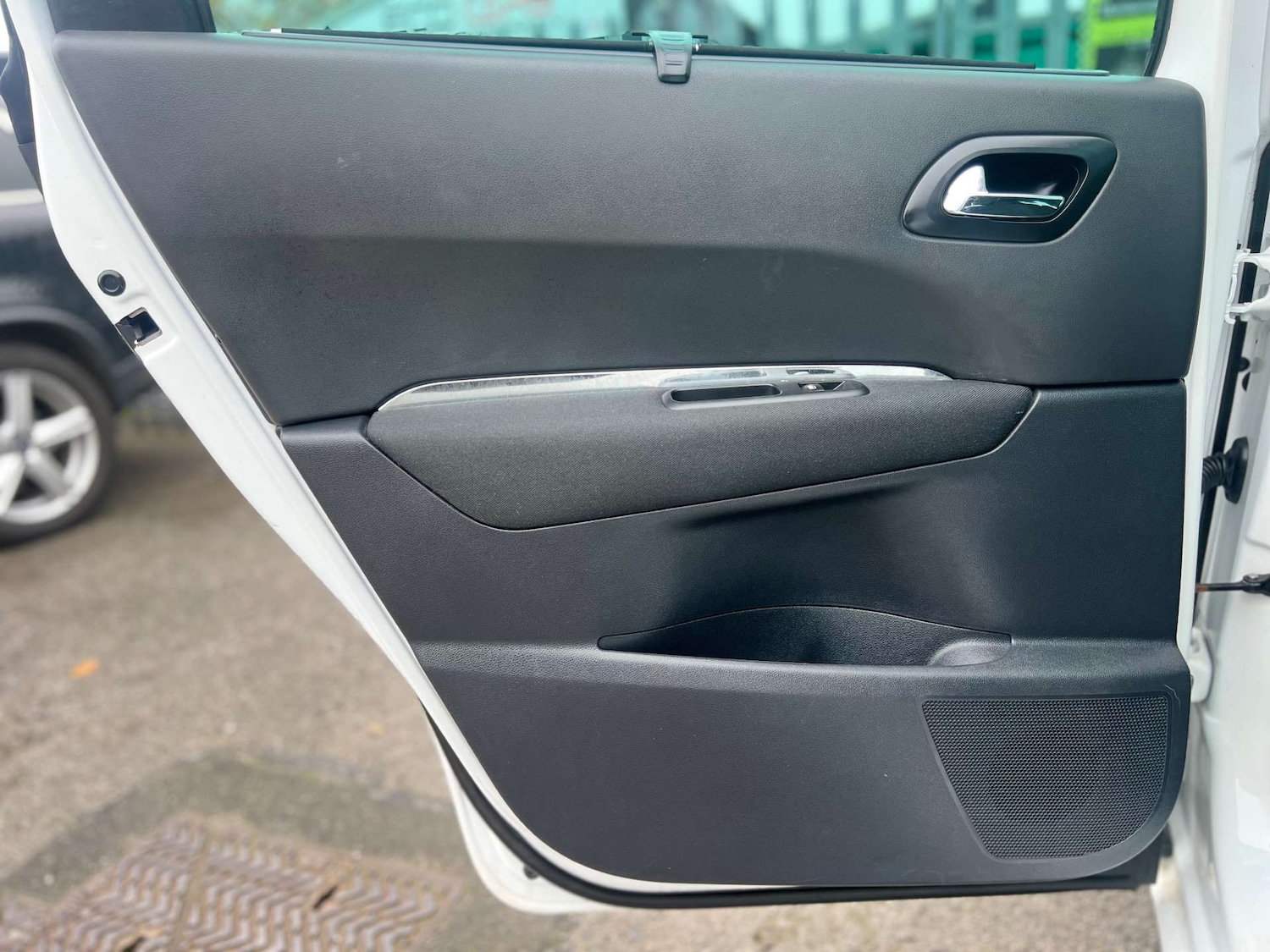 Used Peugeot 5008 2015 for sale - 76518050: Photo 46