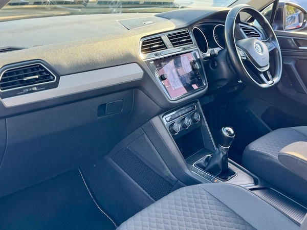 Used Volkswagen Tiguan 2017 for sale - 76068171: Photo 8