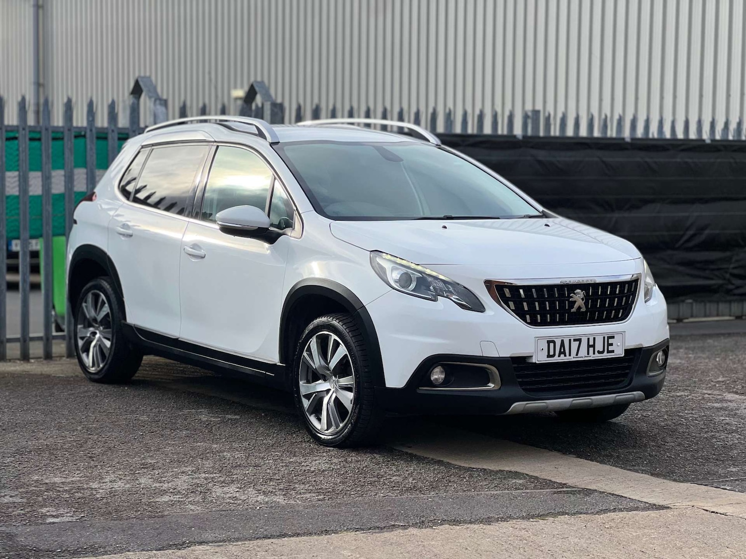 Used Peugeot 2008 2017 for sale - 76635783: Photo 1