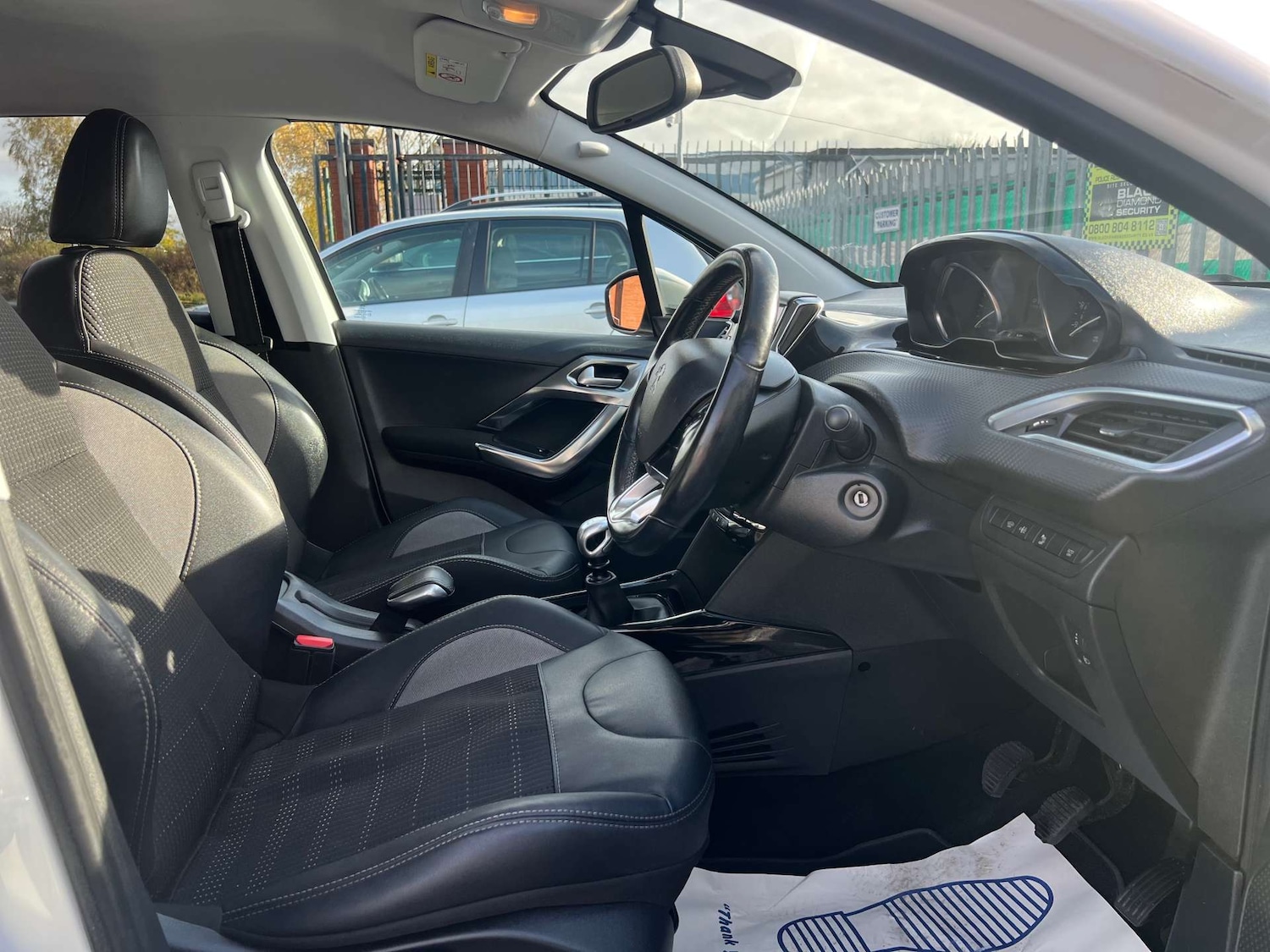 Used Peugeot 2008 2017 for sale - 76635783: Photo 17