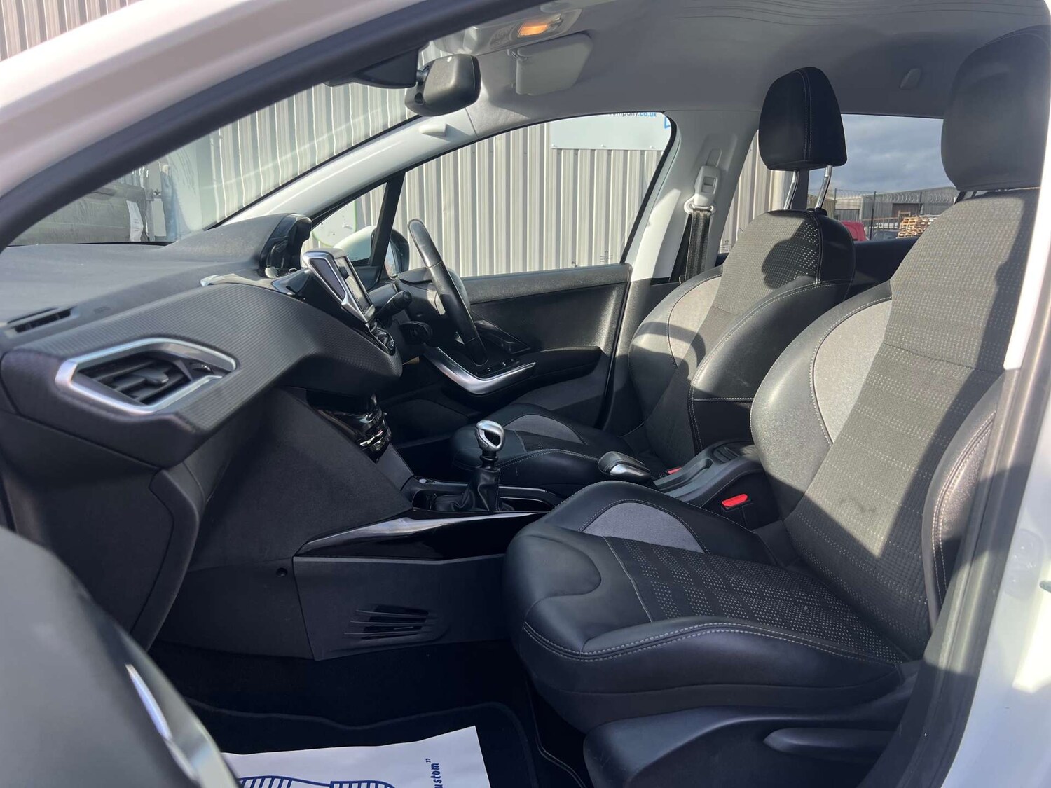 Used Peugeot 2008 2017 for sale - 76635783: Photo 20