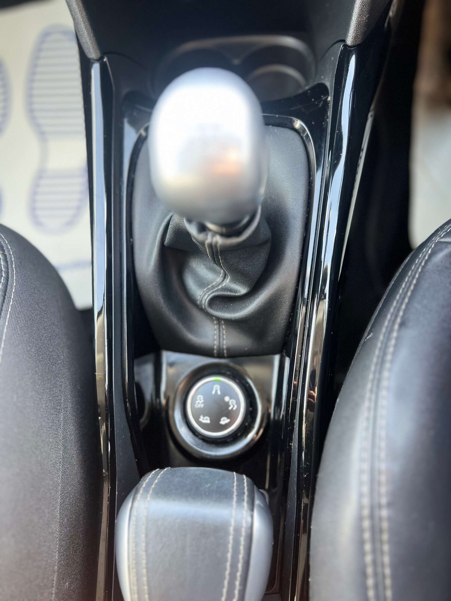 Used Peugeot 2008 2017 for sale - 76635783: Photo 28