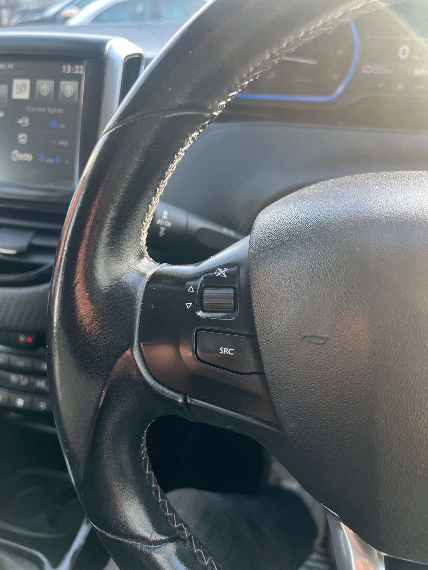 Used Peugeot 2008 2017 for sale - 76635783: Photo 31