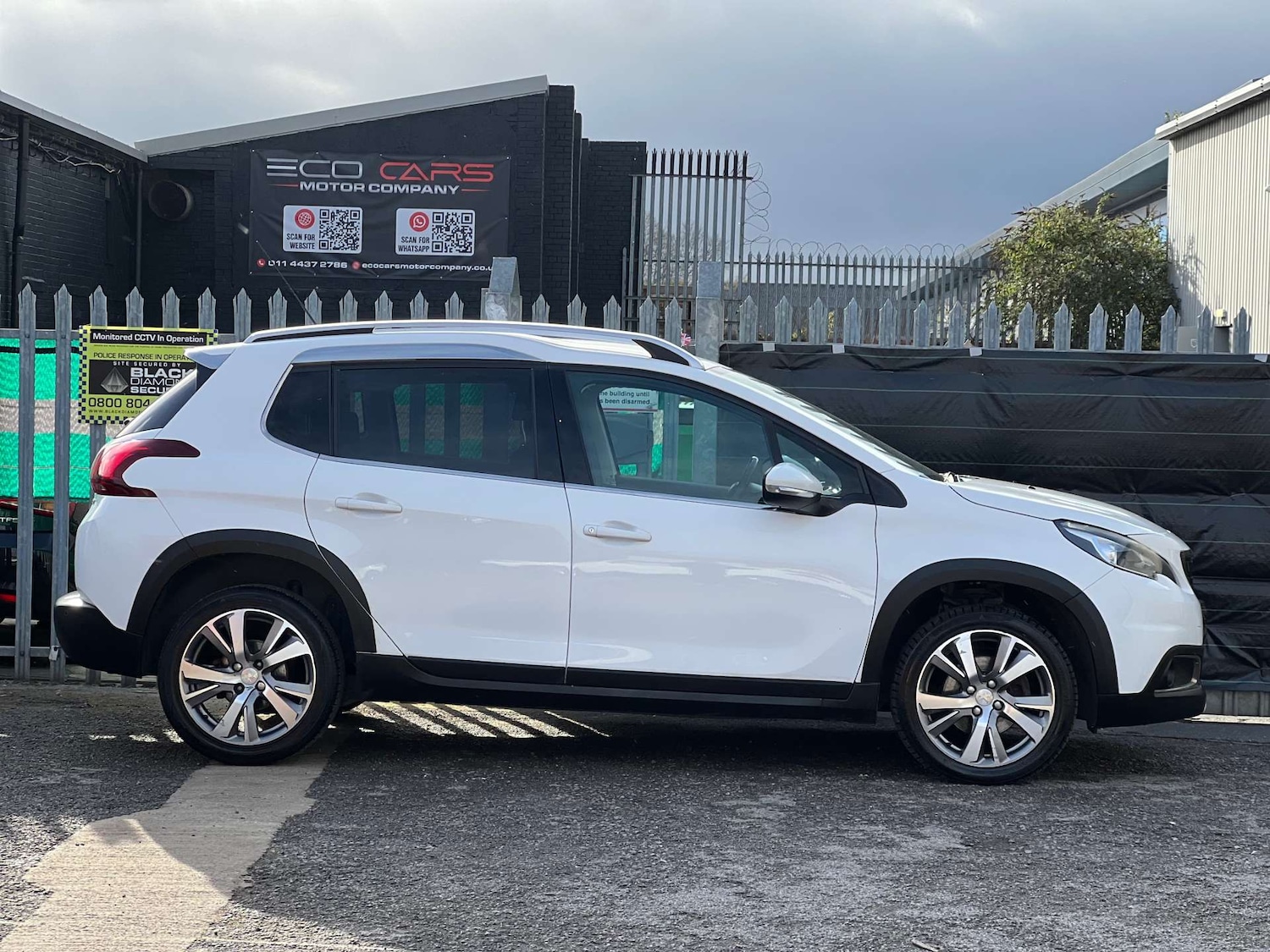Used Peugeot 2008 2017 for sale - 76635783: Photo 8
