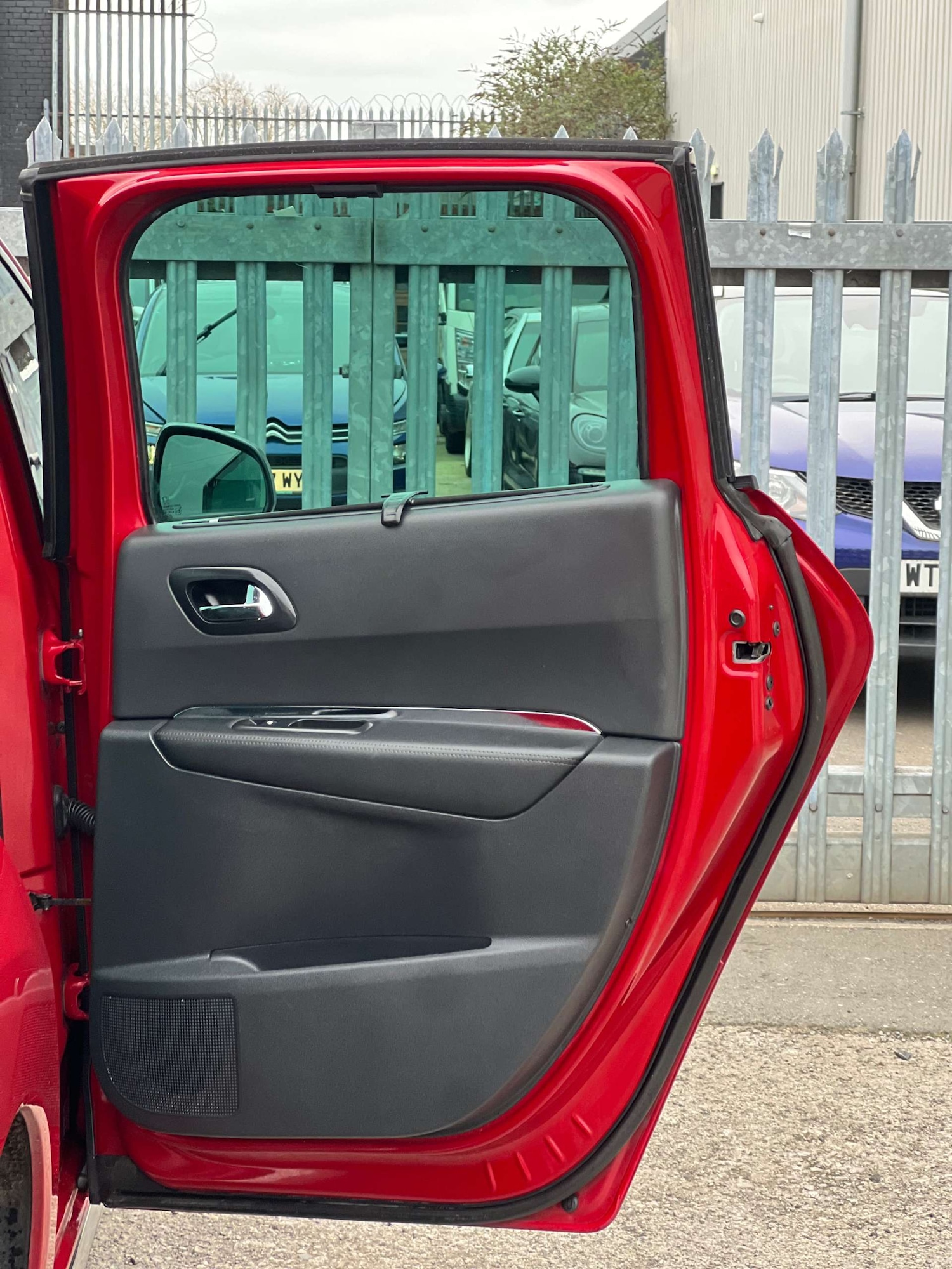 Used Peugeot 3008 2015 for sale - 77792531: Photo 28