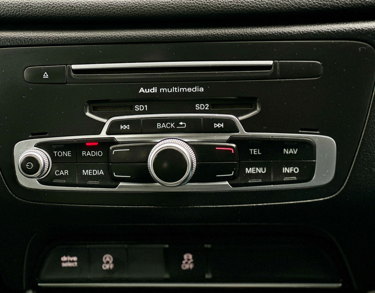 Used Audi Q3 2015 for sale - 76601963: Photo 16