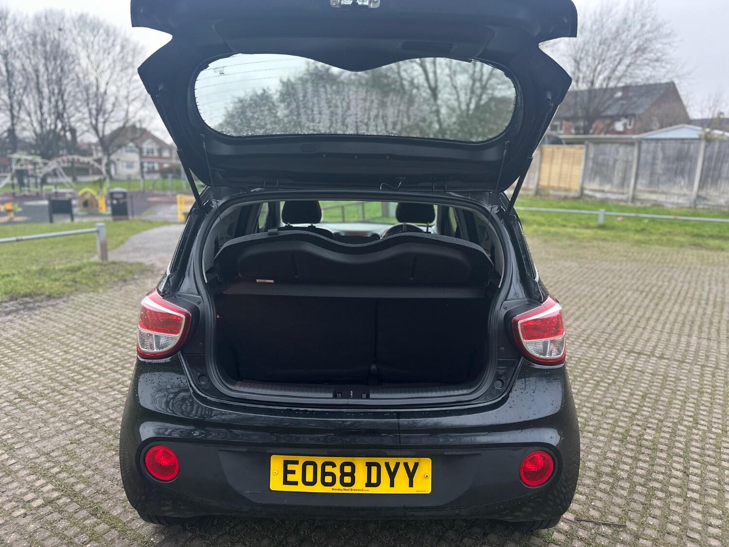 Used Hyundai i10 2018 for sale - 76769179: Photo 27