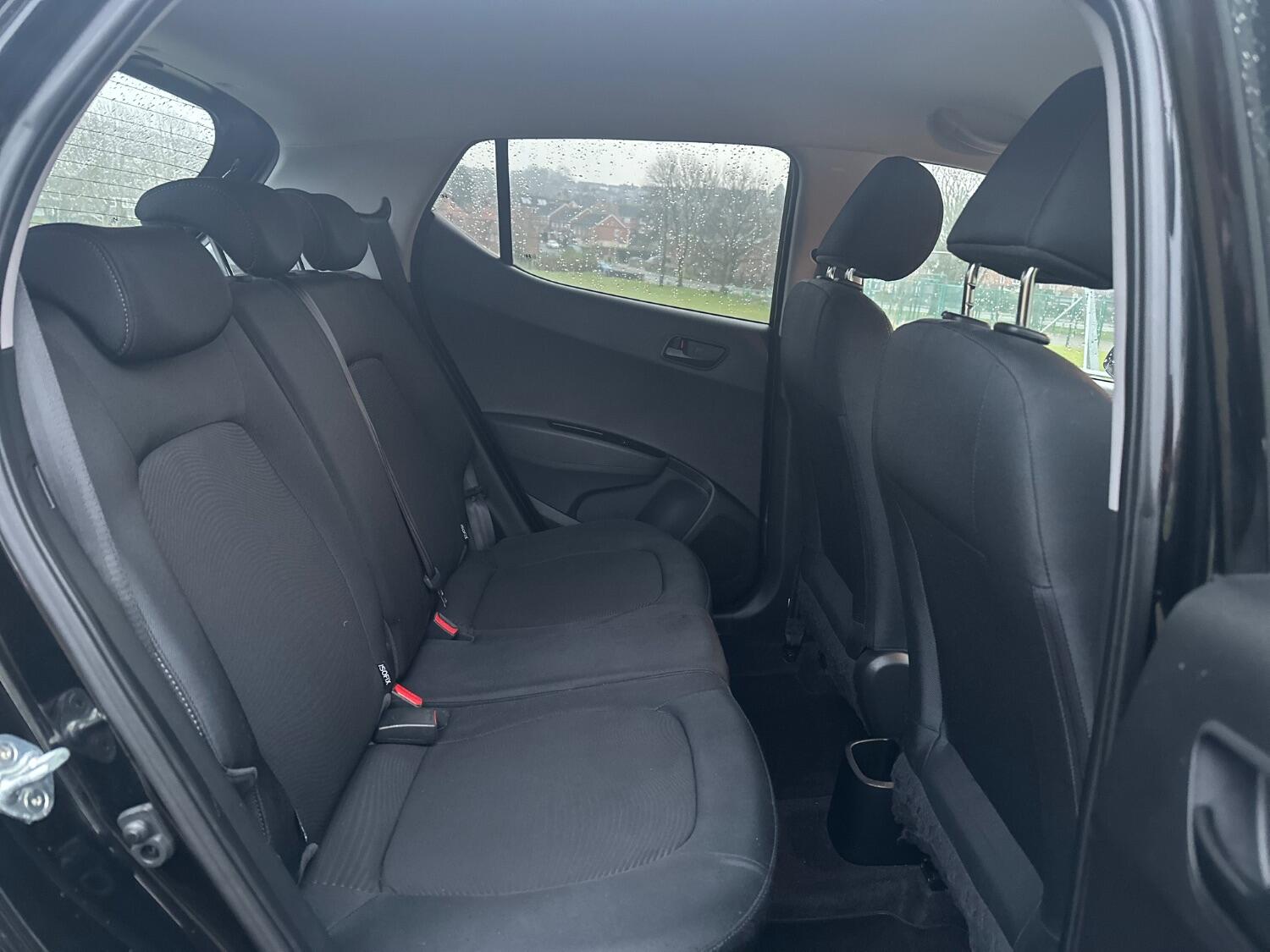 Used Hyundai i10 2018 for sale - 76769179: Photo 31