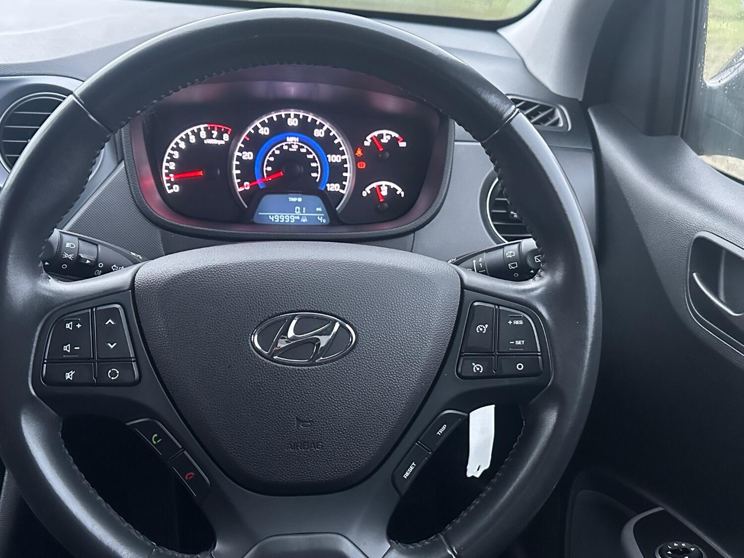 Used Hyundai i10 2018 for sale - 76769179: Photo 43