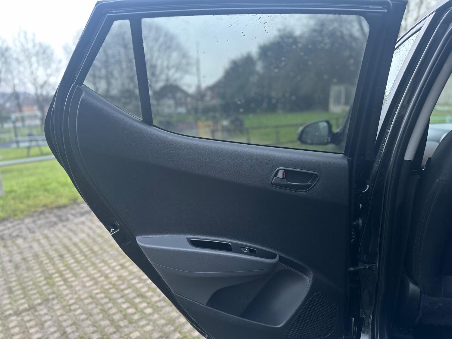 Used Hyundai i10 2018 for sale - 76769179: Photo 50