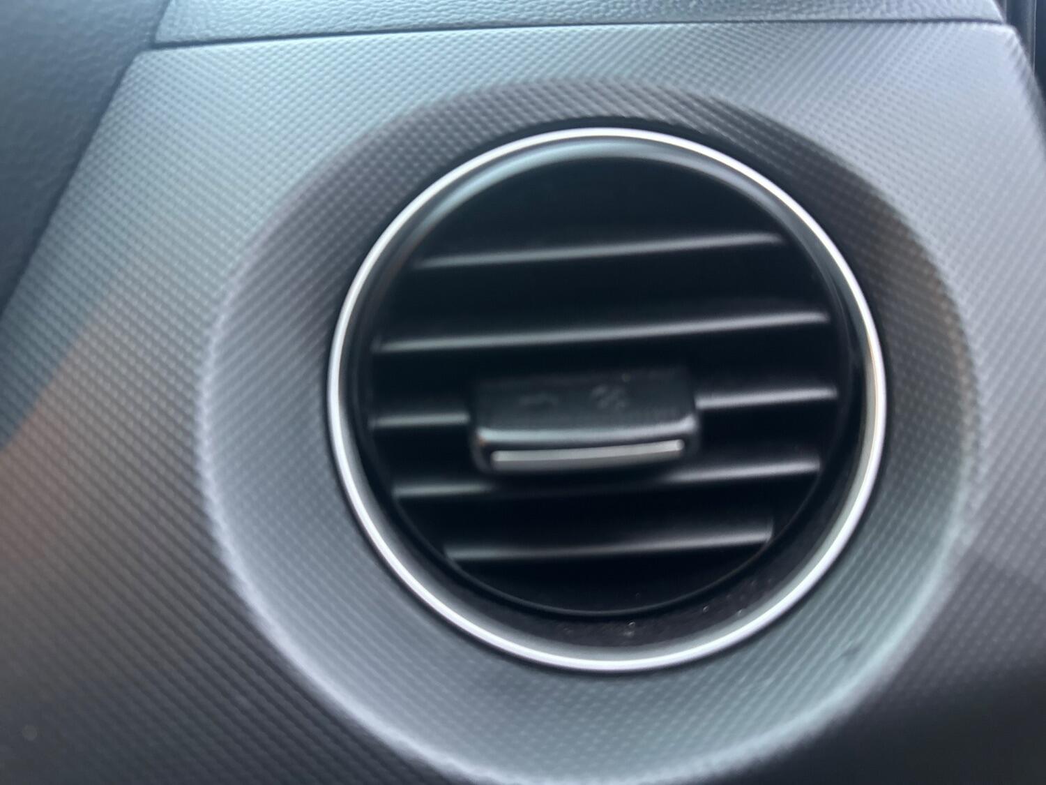 Used Hyundai i10 2018 for sale - 76769179: Photo 54