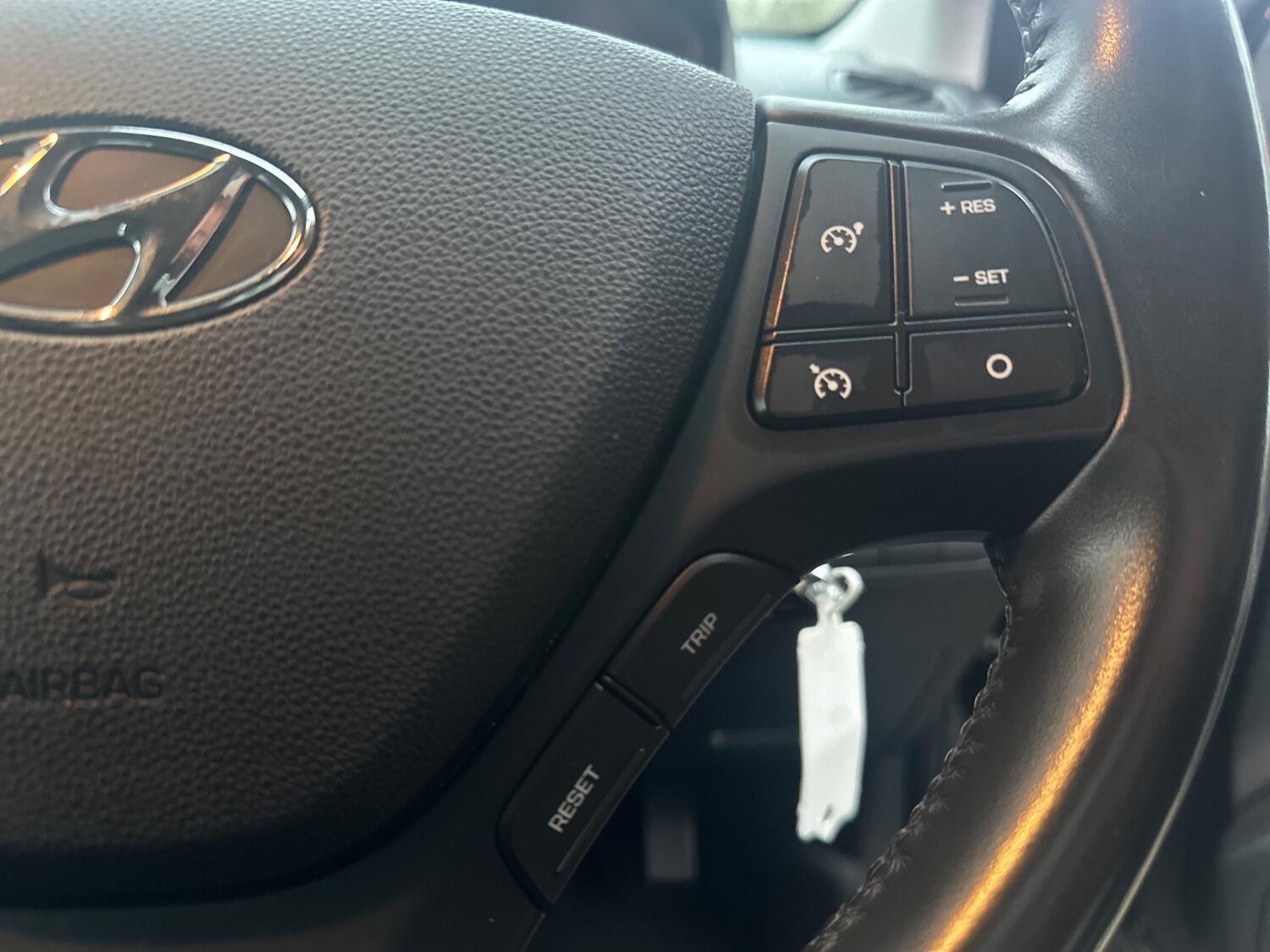 Used Hyundai i10 2018 for sale - 76769179: Photo 55