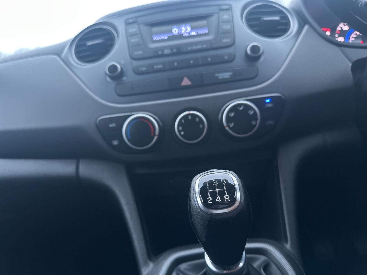 Used Hyundai i10 2018 for sale - 76769179: Photo 62