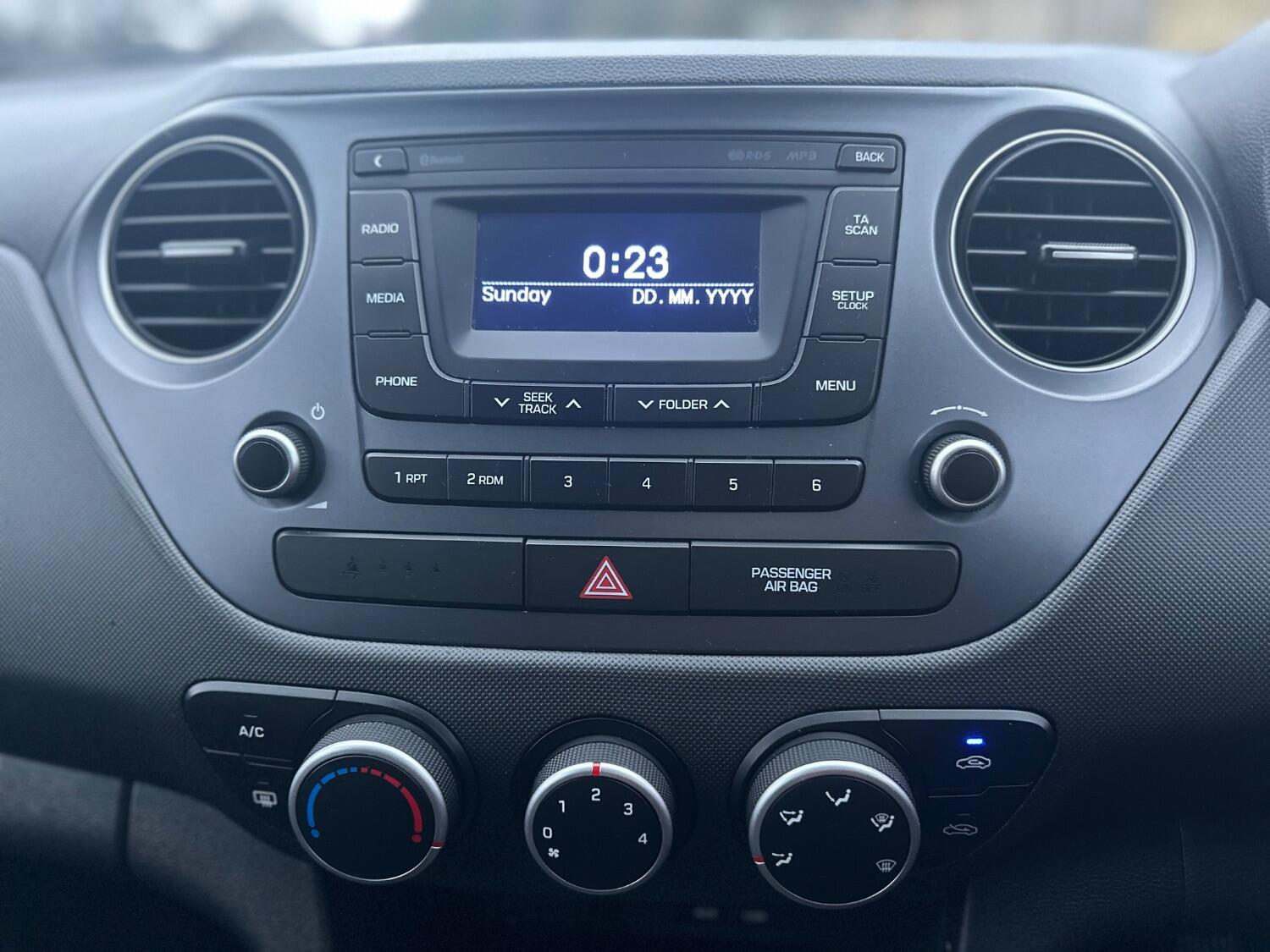 Used Hyundai i10 2018 for sale - 76769179: Photo 63