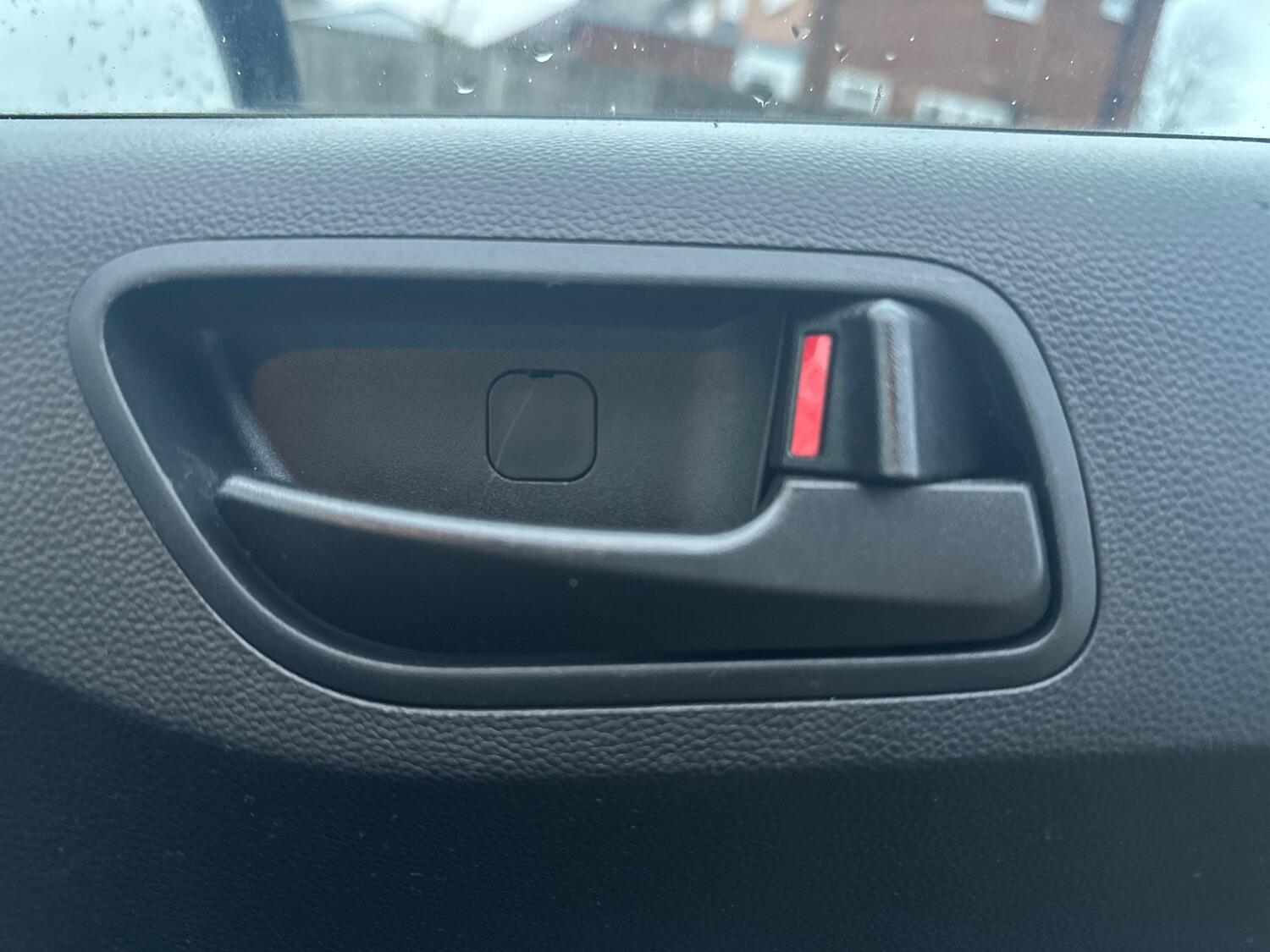 Used Hyundai i10 2018 for sale - 76769179: Photo 64