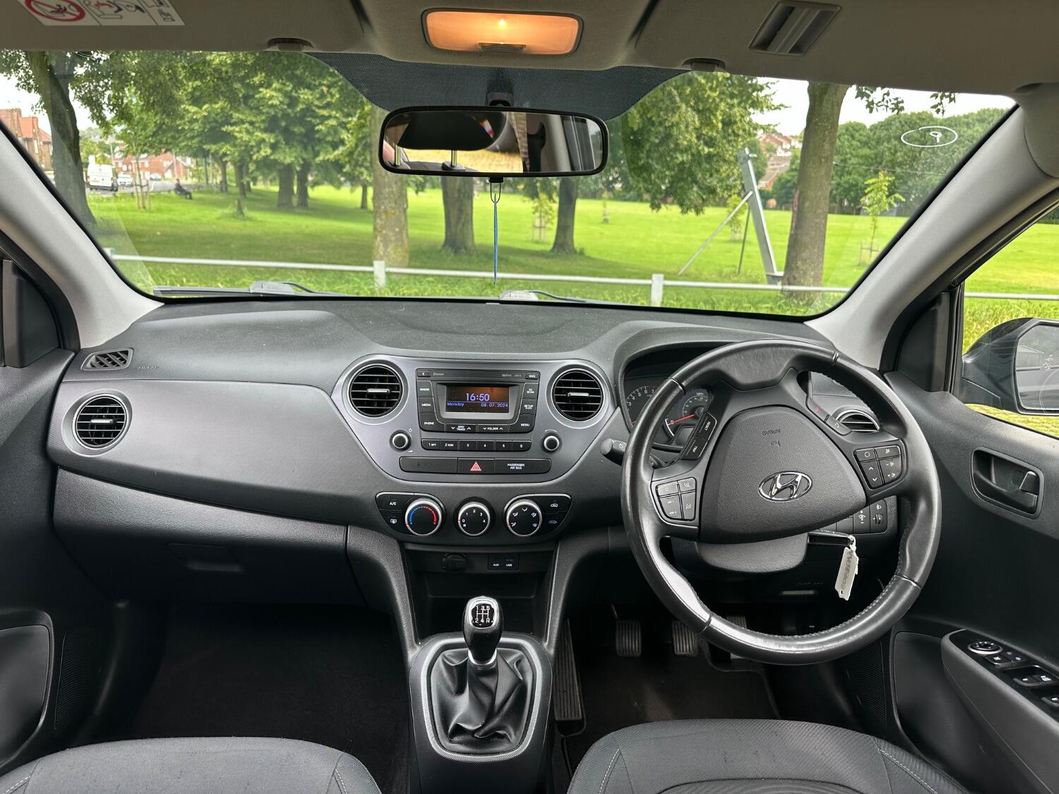 Used Hyundai i10 2018 for sale - 76769179: Photo 78