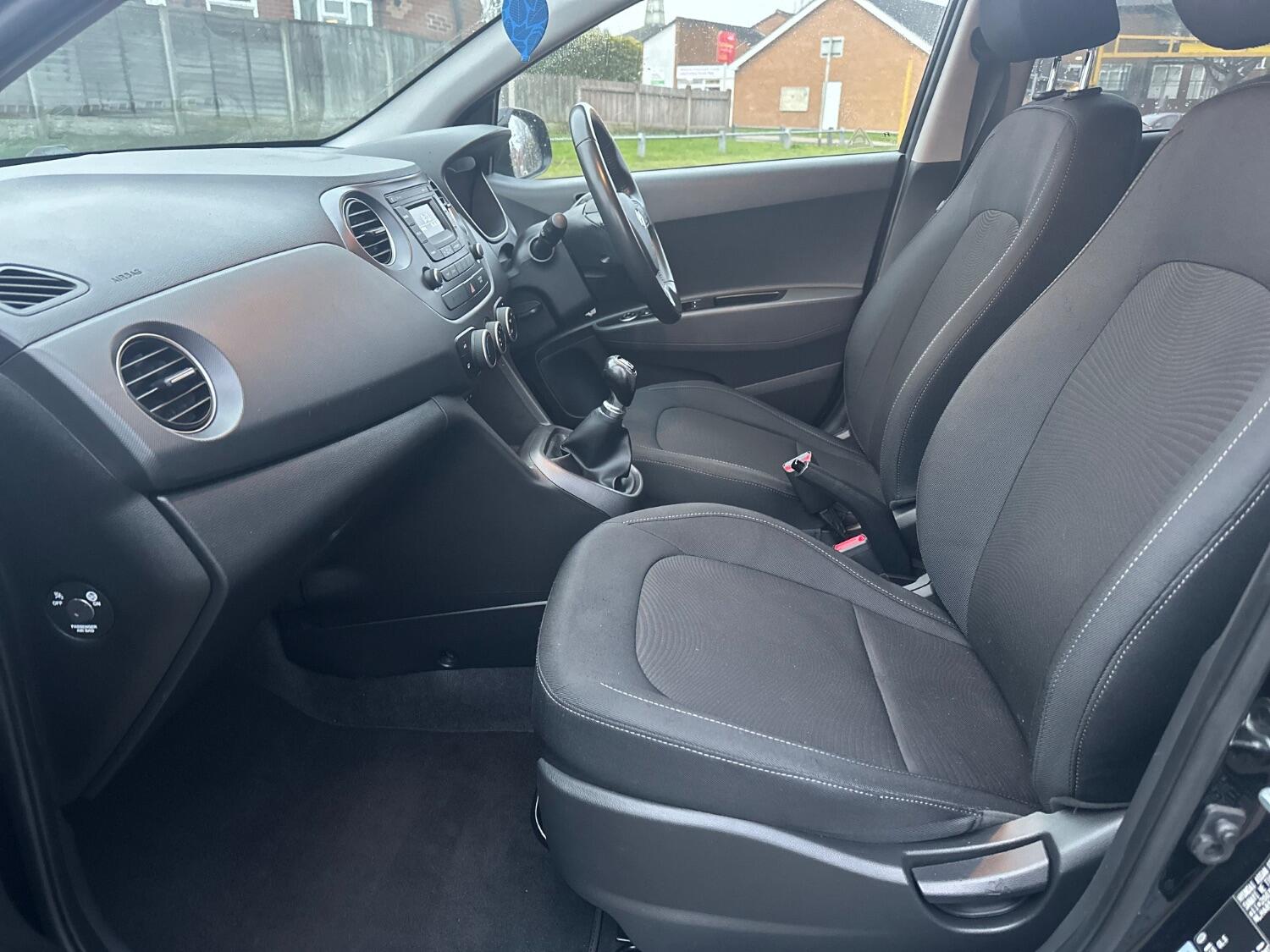 Used Hyundai i10 2018 for sale - 76769179: Photo 85