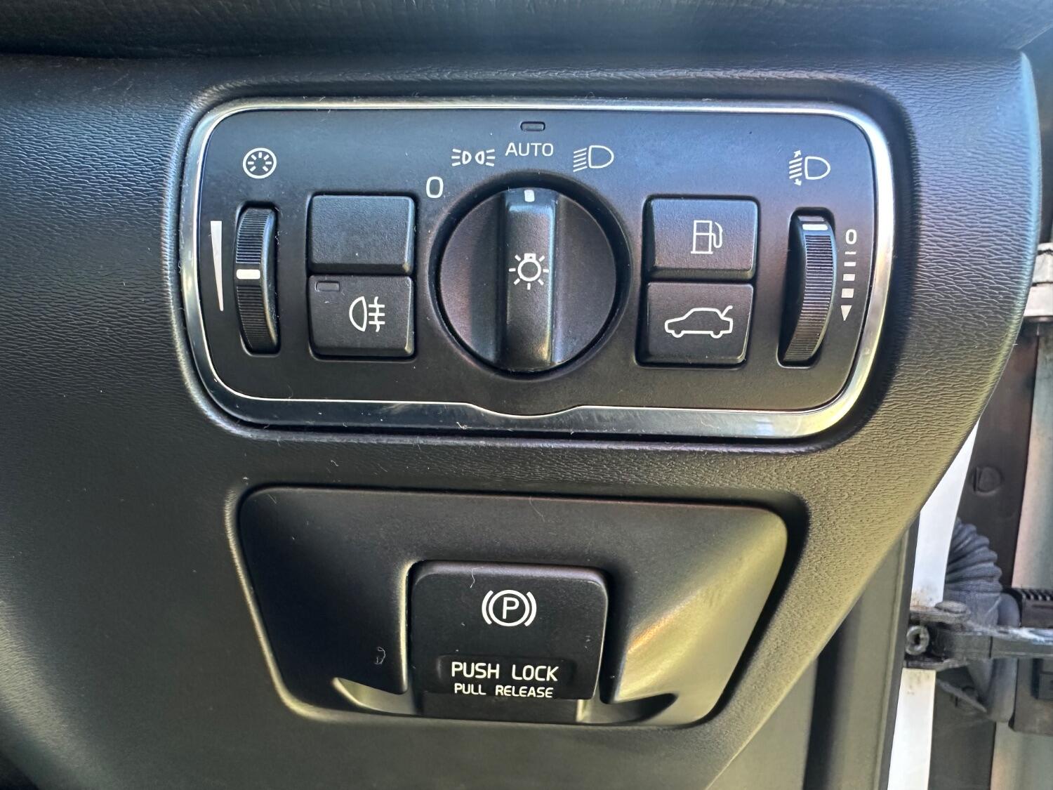 Used Volvo XC60 2013 for sale - 75913194: Photo 29