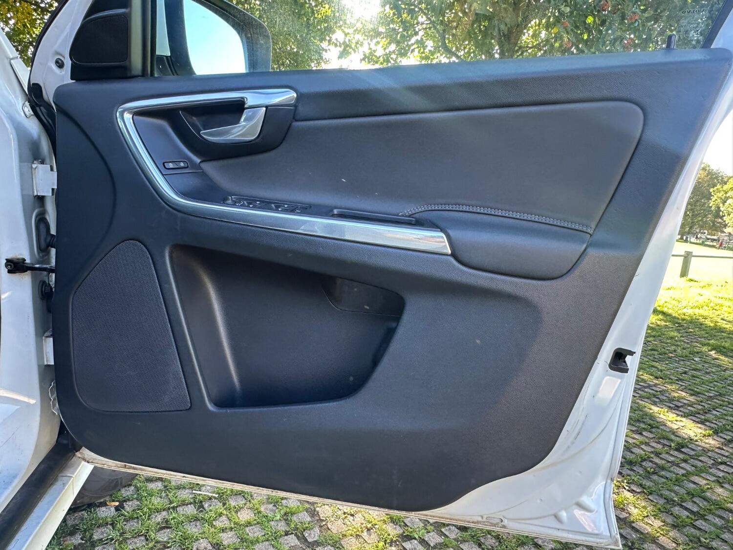 Used Volvo XC60 2013 for sale - 75913194: Photo 33