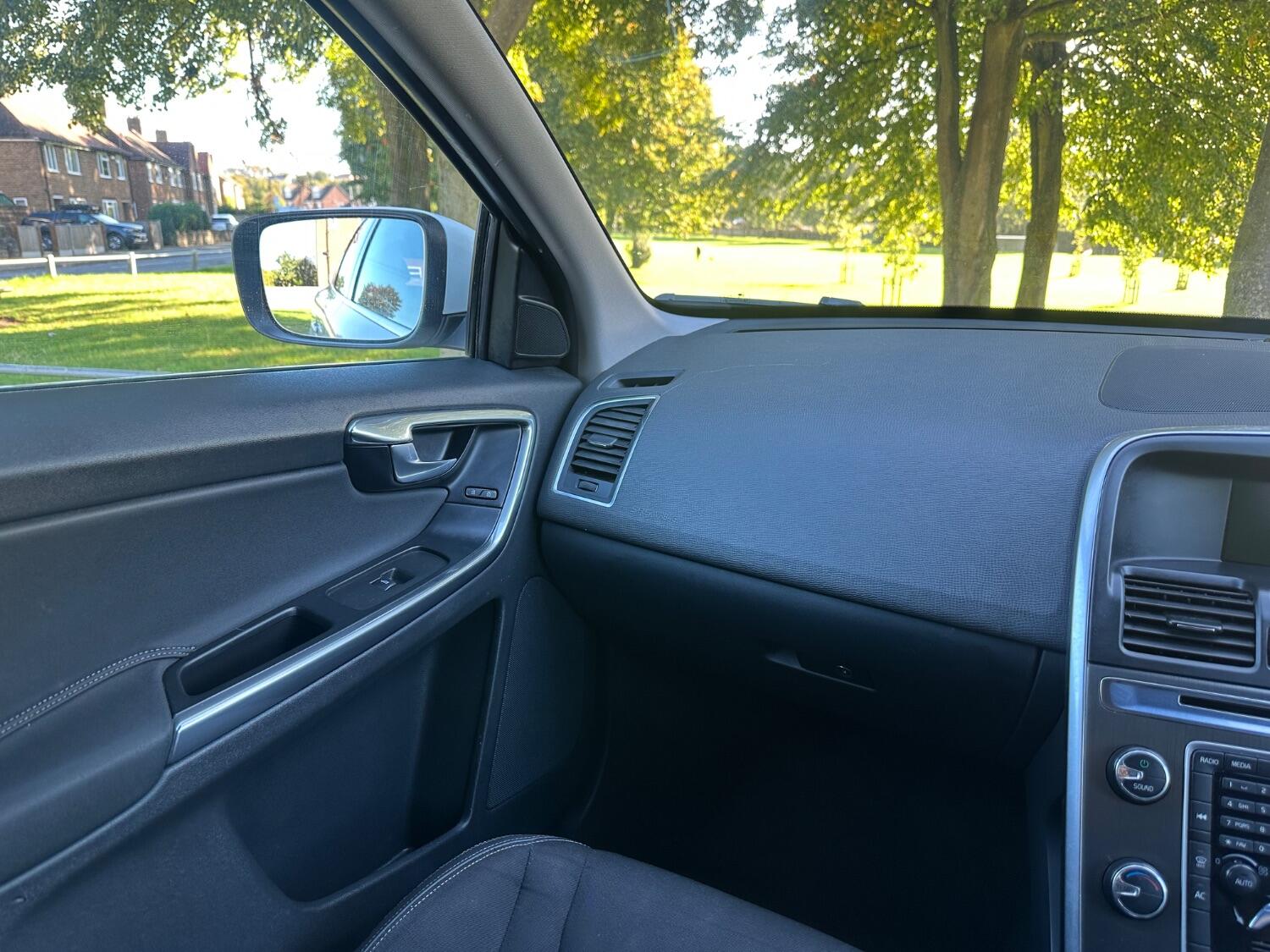 Used Volvo XC60 2013 for sale - 75913194: Photo 37