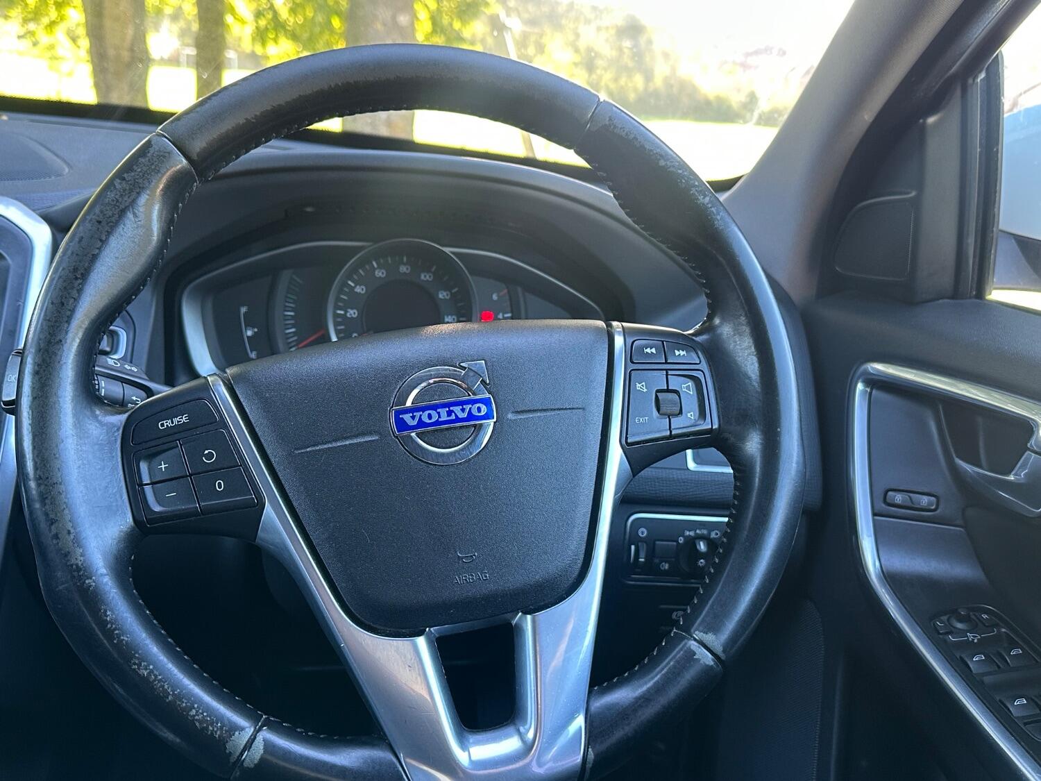 Used Volvo XC60 2013 for sale - 75913194: Photo 43