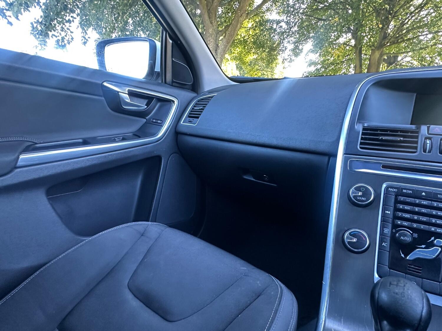 Used Volvo XC60 2013 for sale - 75913194: Photo 48