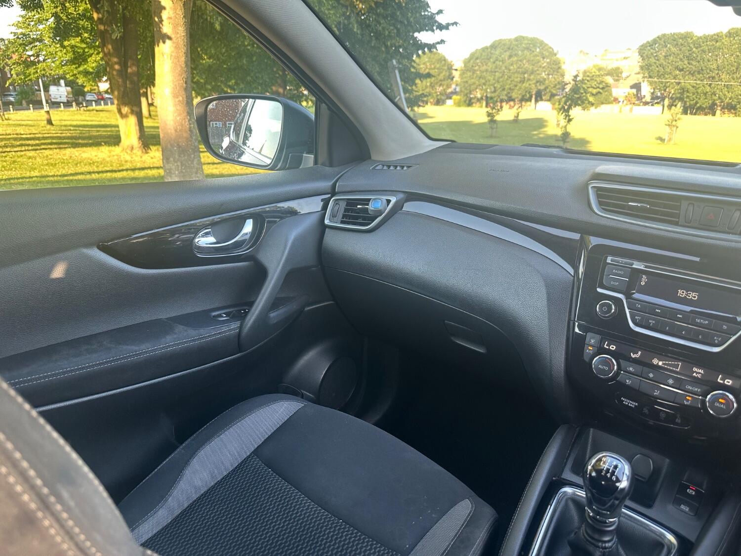 Used Nissan Qashqai 2017 for sale - 76040945: Photo 42