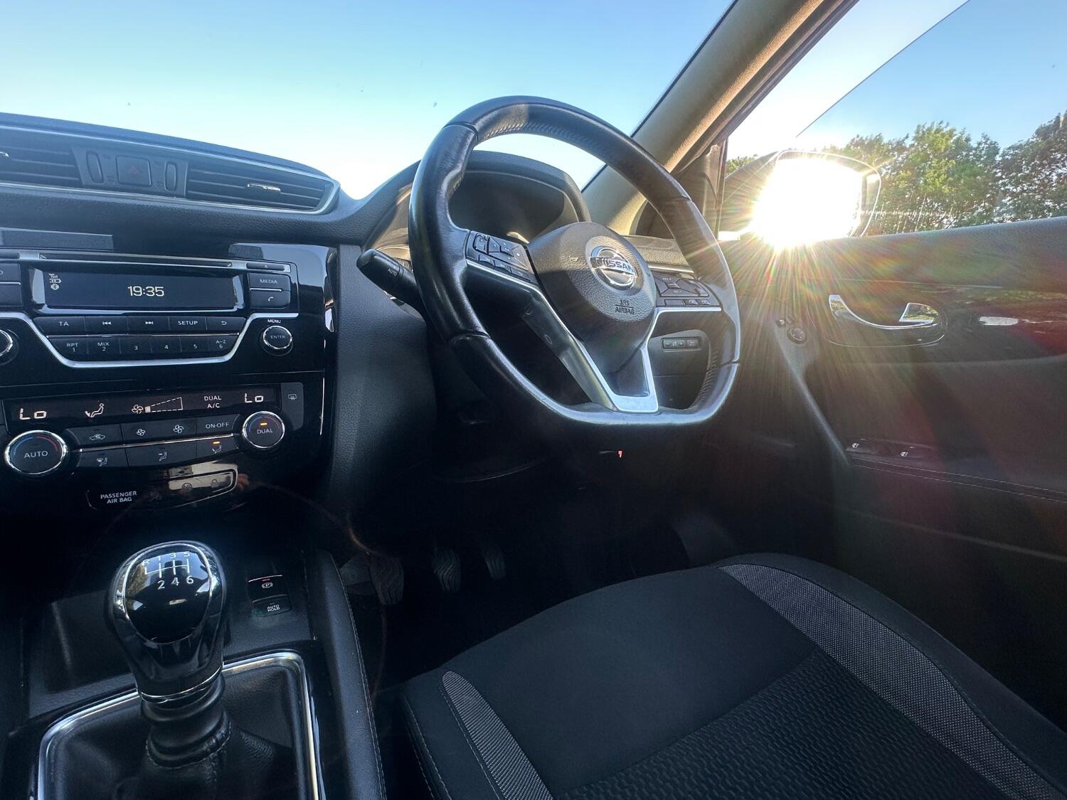 Used Nissan Qashqai 2017 for sale - 76040945: Photo 9