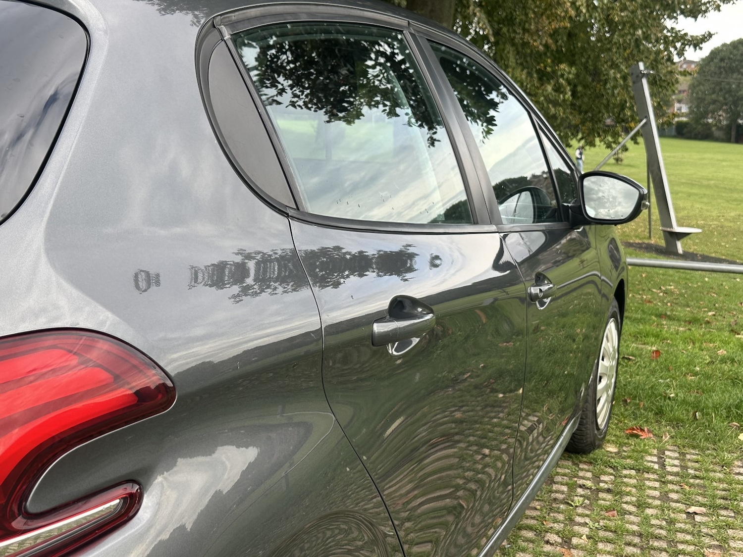 Used Peugeot 208 2016 for sale - 76649838: Photo 14