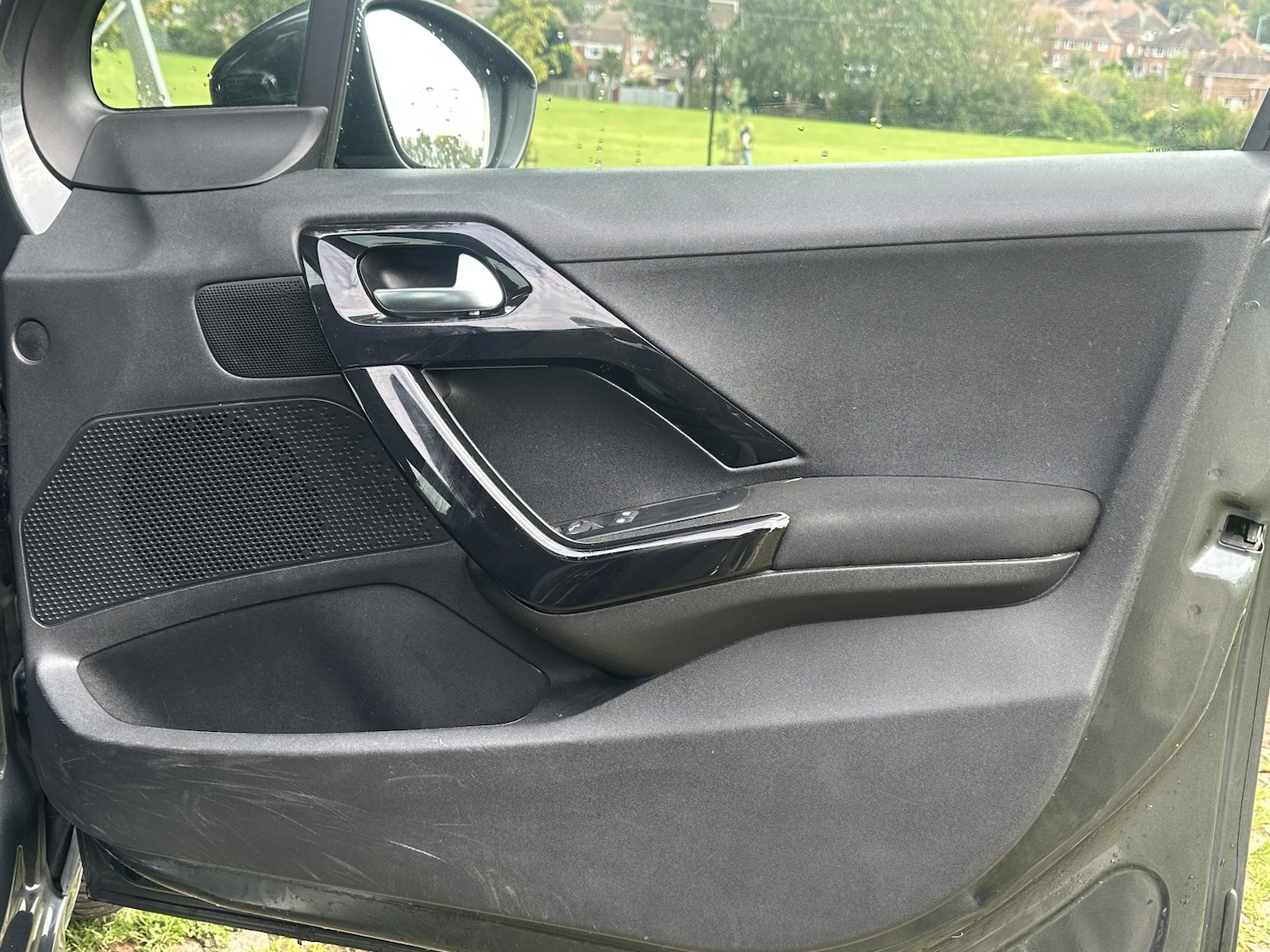 Used Peugeot 208 2016 for sale - 76649838: Photo 16