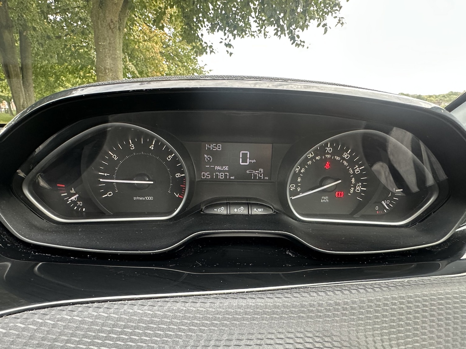 Used Peugeot 208 2016 for sale - 76649838: Photo 32