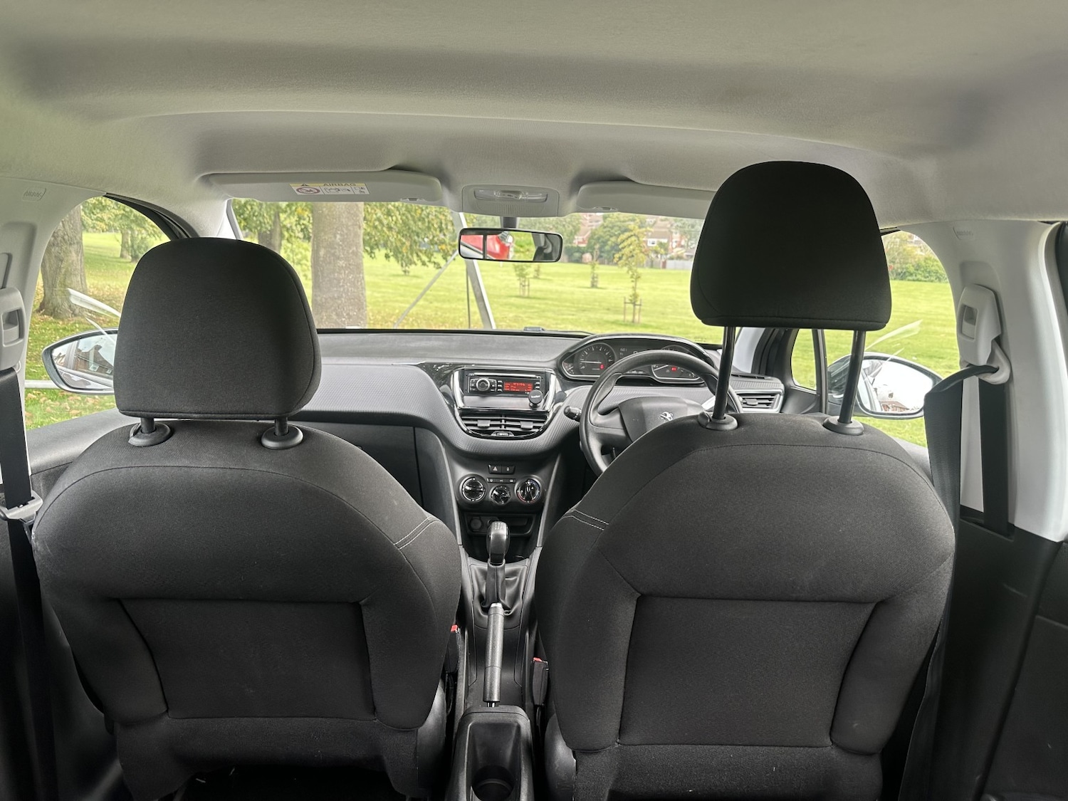 Used Peugeot 208 2016 for sale - 76649838: Photo 42