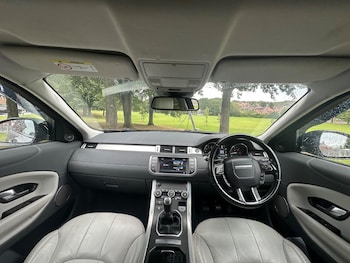 Used Land Rover Range Rover Evoque 2016 for sale - 76769248: Photo