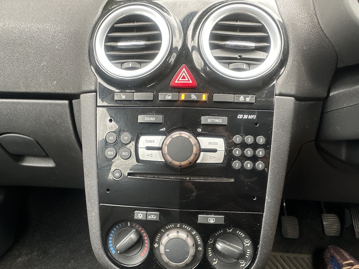 Used Vauxhall Corsa 2014 for sale - 75913114: Photo 33