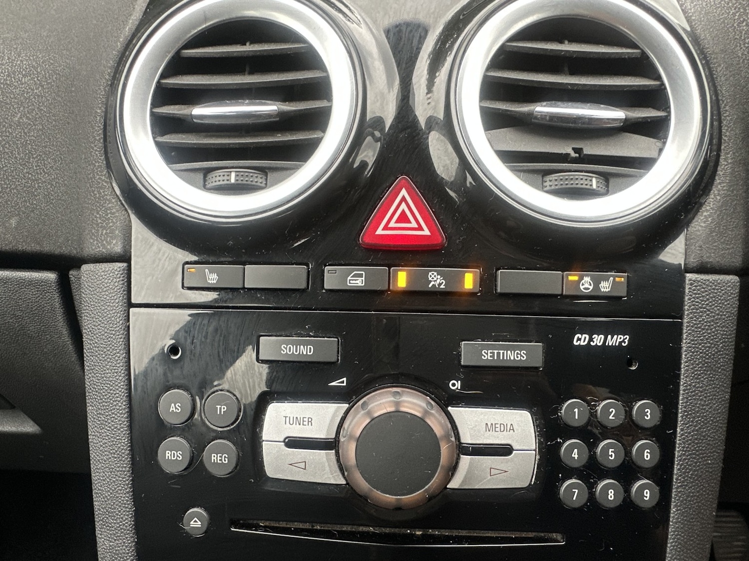 Used Vauxhall Corsa 2014 for sale - 75913114: Photo 34