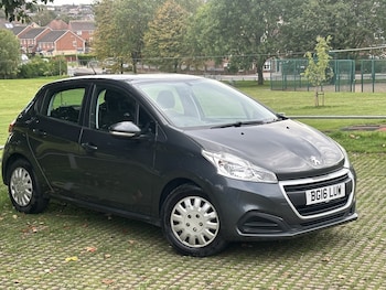 Used Peugeot 208 2016 for sale - 76076016: Photo