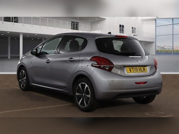 Used Peugeot 208 2019 for sale - 75387815: Photo