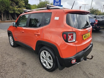 Used Jeep Renegade 2015 for sale - 75964765: Photo